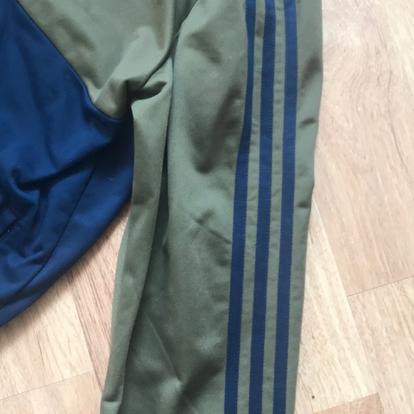 ADIDAS TRACK JACKET - Picture 6 of 8